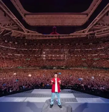 Duki hizo historia con su show en el Santiago Bernabéu