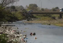 Mamá soltera de hijos con discapacidad vive cerca del río Arenales y pide ayuda