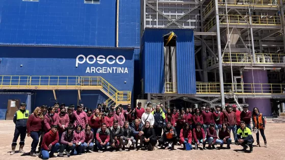 104567-proyecto-didactico-y-mineria-alumnos-de-una-escuela-tecnica-recorrieron-la-planta-de-posco-en-el-salar-del-hombre-muerto