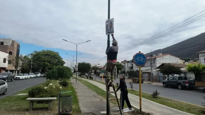 limpieza-carteleria-politica-1-768x432