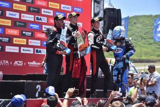 105084-mas-de-30-mil-personas-disfrutaron-del-tc2000-en-un-domingo-historico-en-salta