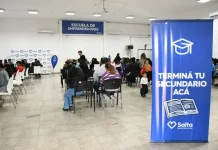 Salta: Comenzó una nueva etapa de inscripciones para terminar el secundario con el programa “Adultos 2000”