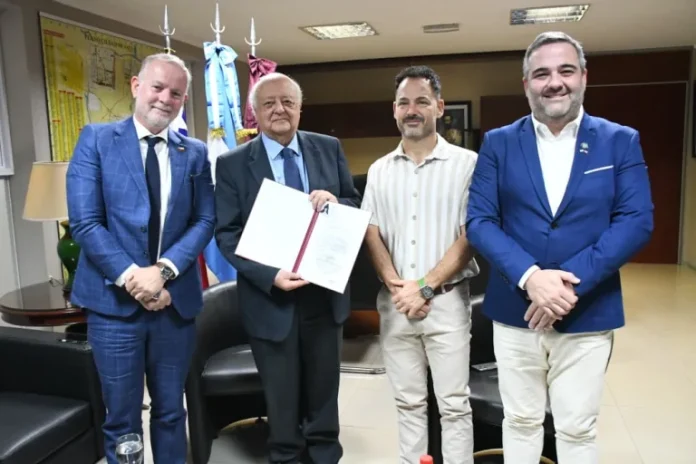 reunionembajador1-768x512