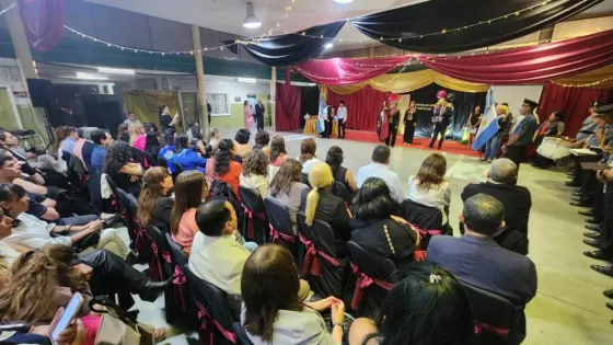 105364-mas-de-14-mil-jovenes-y-adultos-eligieron-continuar-o-completar-sus-estudios