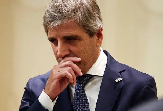 Caputo analizó el impacto que podría provocar la guerra de Medio Oriente en la economía