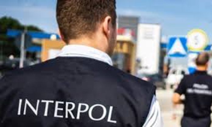 xpagina-16-19.jpg.pagespeed.ic.9jFNLGvWa8