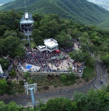 Miles de personas eligieron la ciudad de Salta para vivir Semana Santa