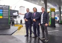 El gobernador Sáenz y el CEO de YPF inauguraron en Salta la primera RefiPlus del país