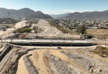 Puentes sobre el río Vaqueros y Circunvalación: Sáenz supervisó la obra que avanza con asistencia financiera provincial