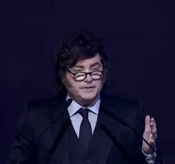 Milei anunció que prepara un recital para festejar el 0,8% de inflación mayorista