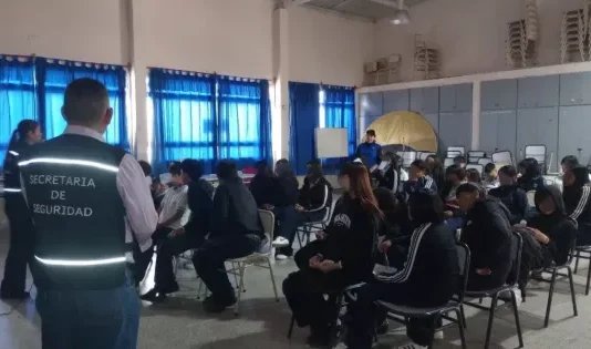 Seguridad realizó talleres preventivos sobre bullying en instituciones educativas de Capital y La Caldera