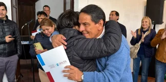 Después de años de espera, 80 familias salteñas recibieron sus escrituras